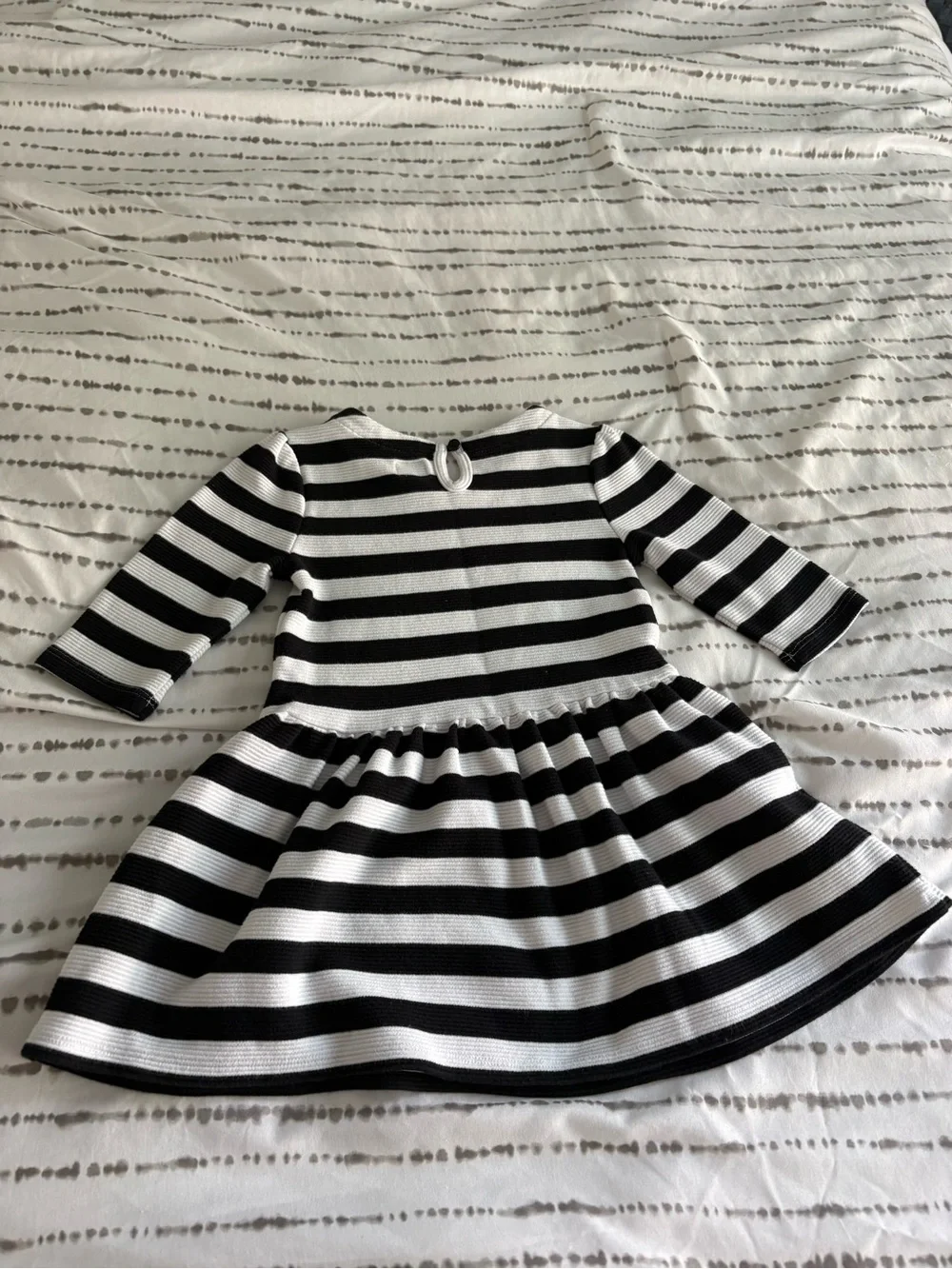 BABY GAP Black and White Striped Toddler Girls' Casual Dress 3T